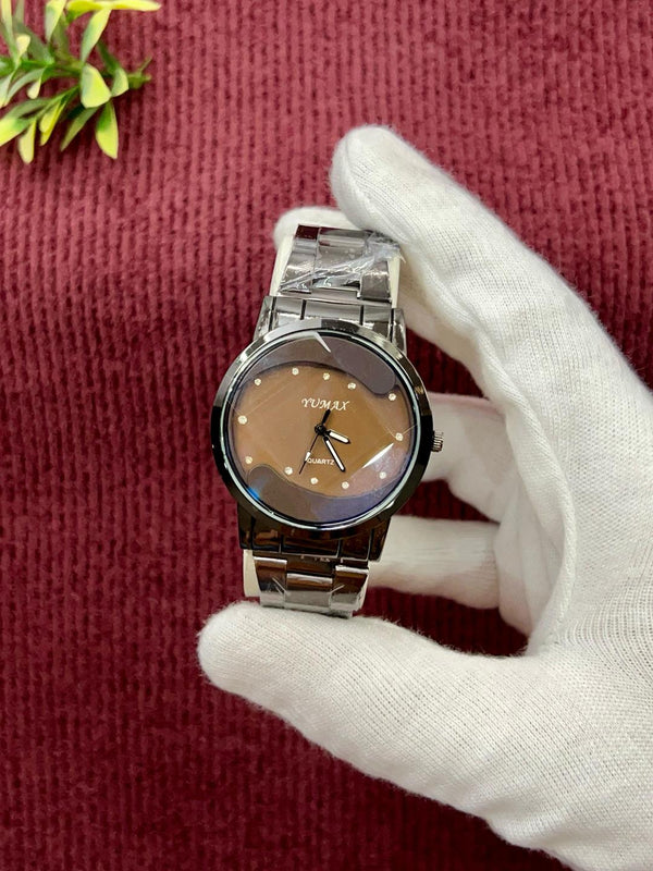Stylish Round Dial Watch In Black/Brown